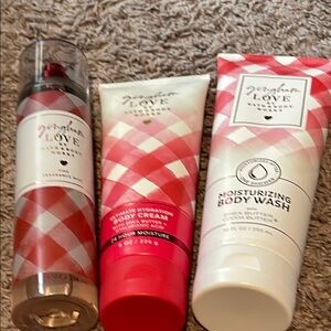 NWT-Bath & Body Works - Gingham Love Set